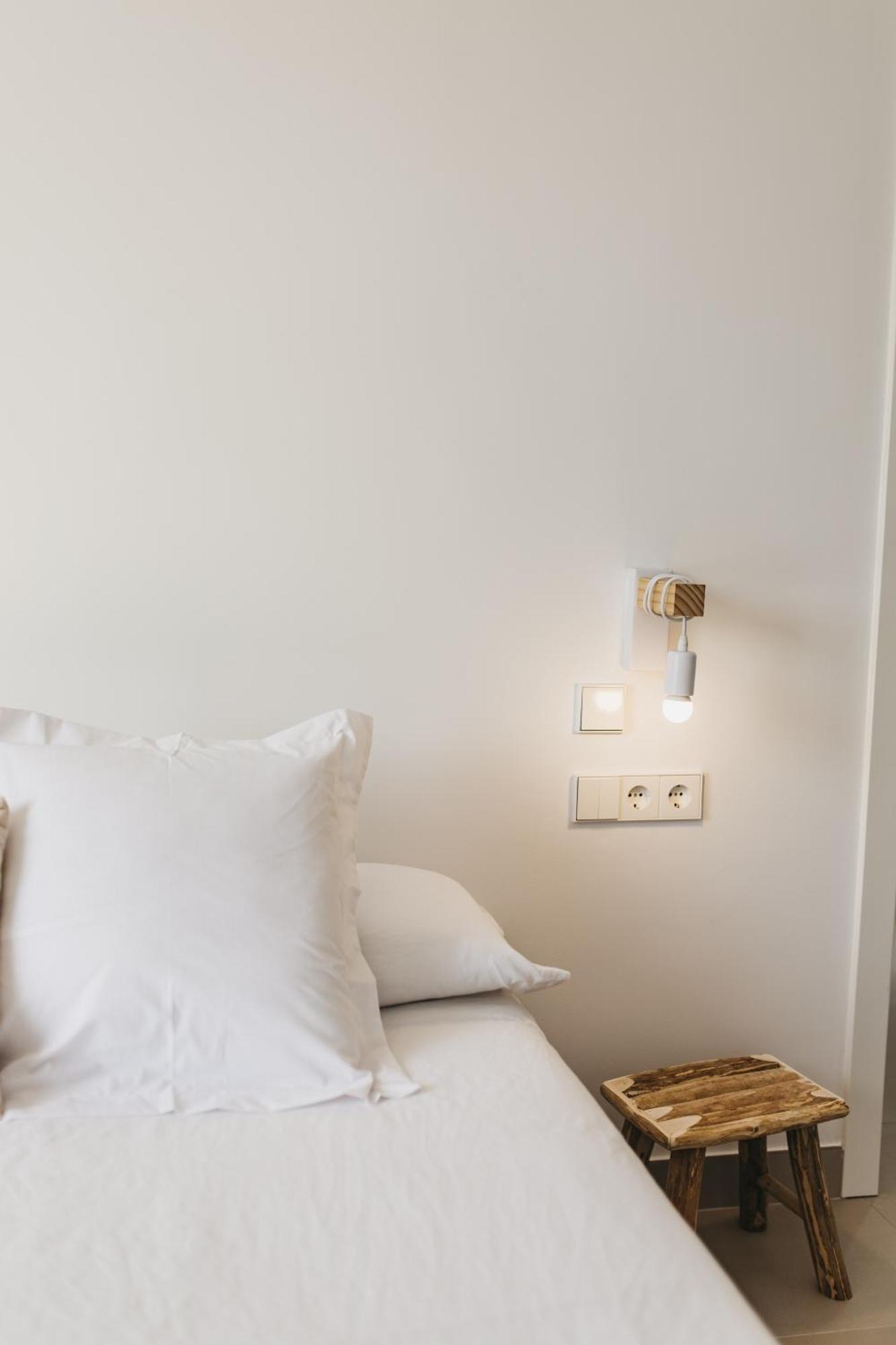 Hostal Xuroy Cala Alcaufar Exteriér fotografie