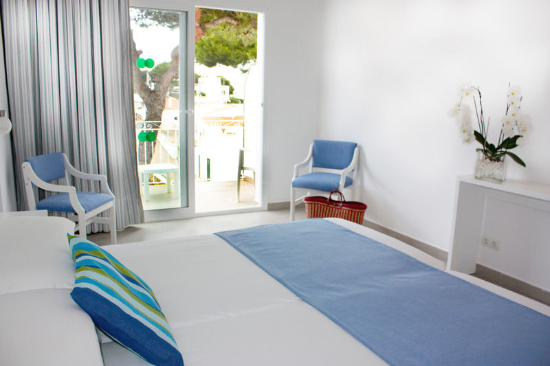 Hostal Xuroy Cala Alcaufar Exteriér fotografie